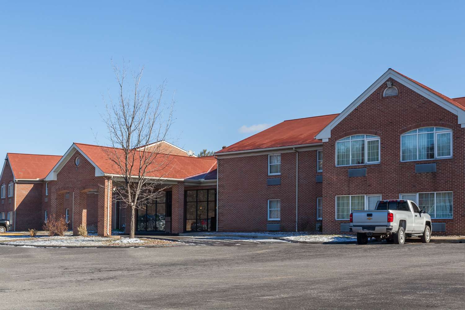 Days Inn & Suites By Wyndham Lancaster Amish Country Mountville Экстерьер фото